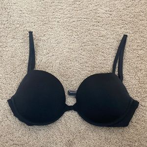 push-up black bra Victoria secrete 32DD